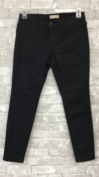 Black Pants (8 PET)